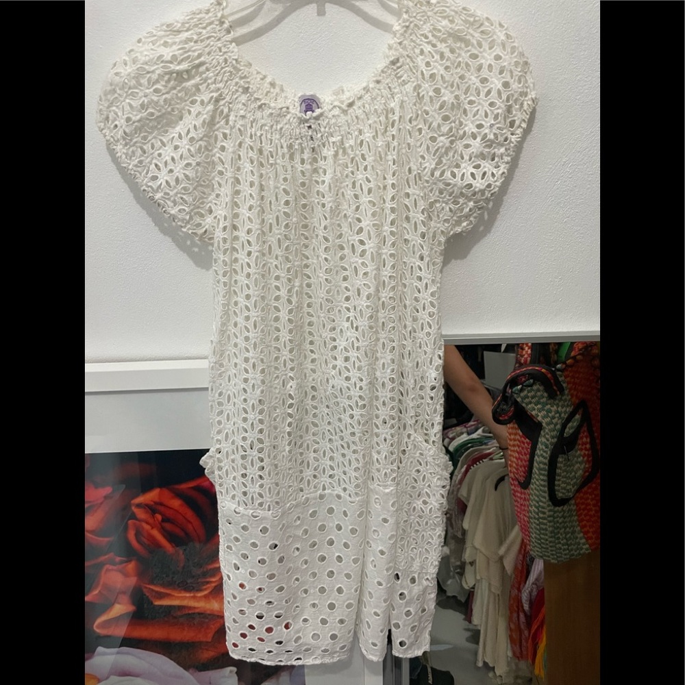 Lace coverup - Picture 1 of 3